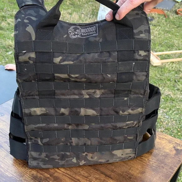 Voodoo Tactical plate carrier with magazine pouches - Picture 2 of 4